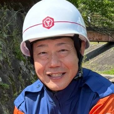 岡野たかしげ